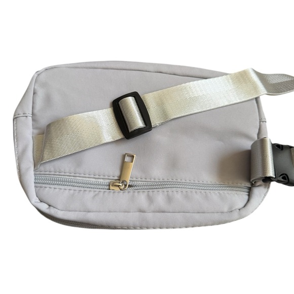 Sanrio Hello Kitty Gray and Red Belt Bag New! - Picture 4 of 5